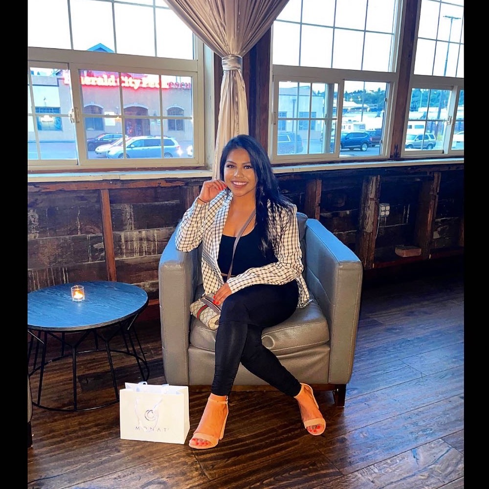 Meet your Posher, Erika